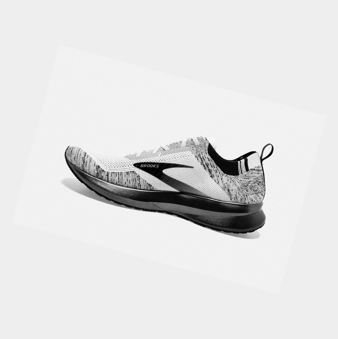 Chaussures Running Route Brooks Levitate 4 Femme Blanche Noir | TGRF41062