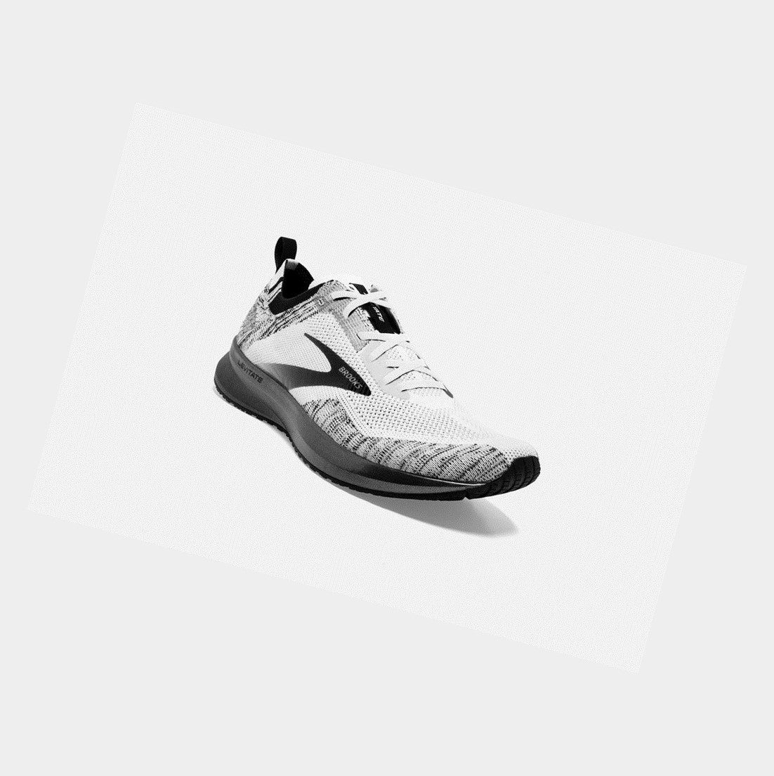 Chaussures Running Route Brooks Levitate 4 Femme Blanche Noir | TGRF41062