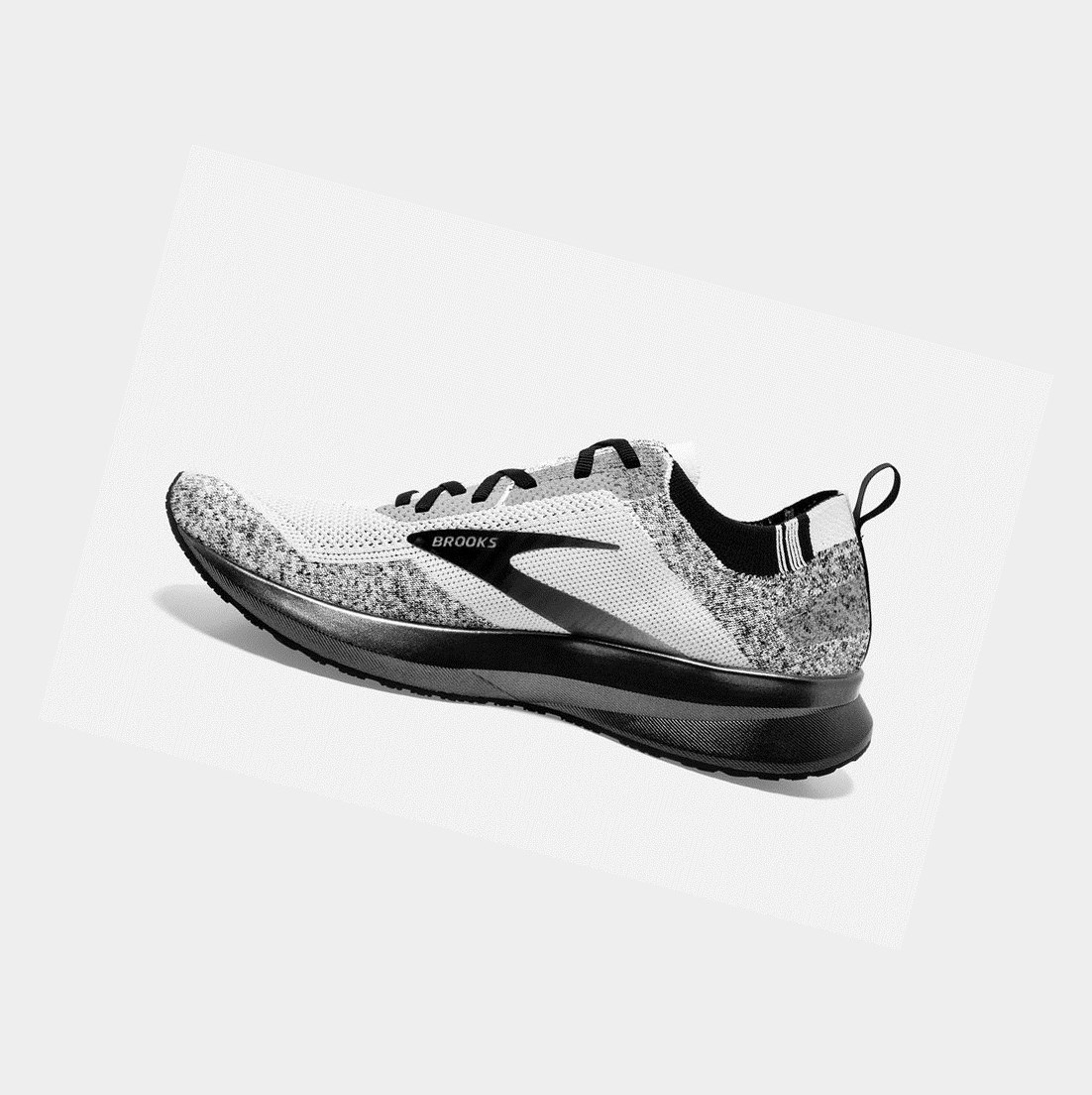 Chaussures Running Route Brooks Levitate 4 Homme Blanche Noir | YJEX52103